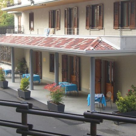 Albergo Il Castellino Boario Terme Екстериор снимка